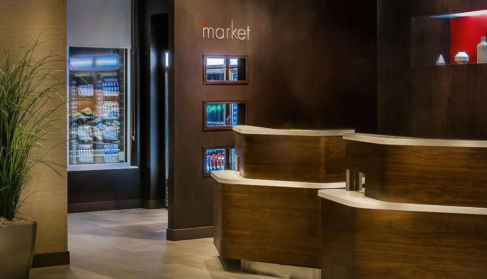 Courtyard By Marriott Winnipeg Airport Hotel